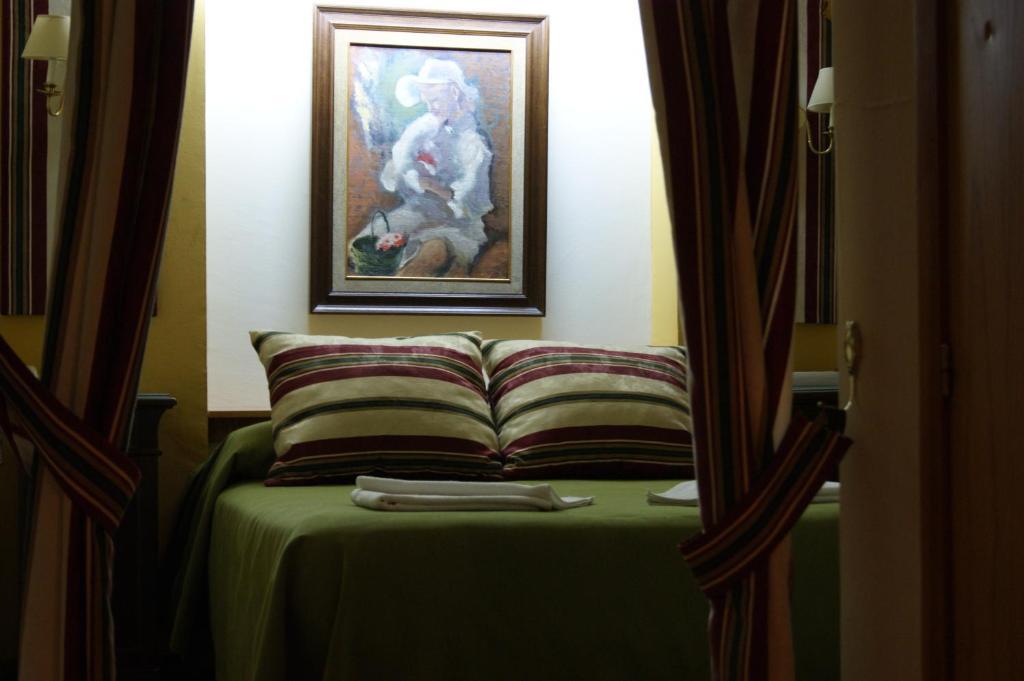 Hotel Almona Granada Rum bild